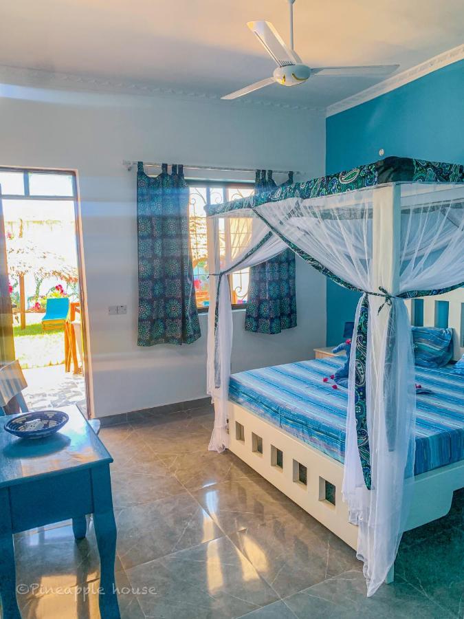 Pineapple House Bed and Breakfast Nungwi Exteriör bild